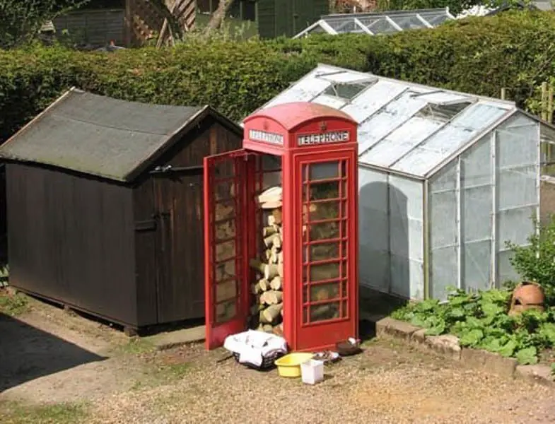 phonebooth_to_firewood_shed