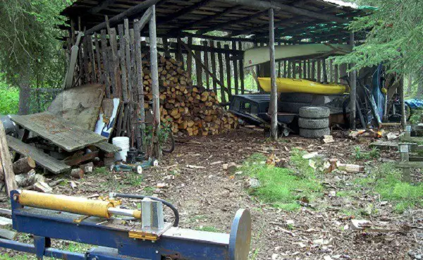 backyard-firewood-shed
