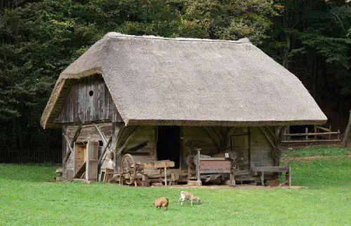non traditional cabin
