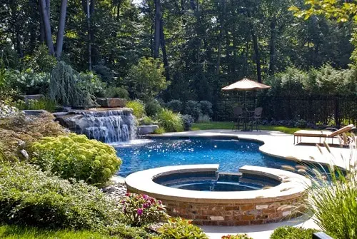 best-pool-landscaping-ideas