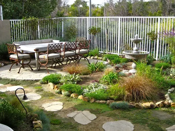 pictures-patios-small-backyards-fabulous-minimalist-patio-design-